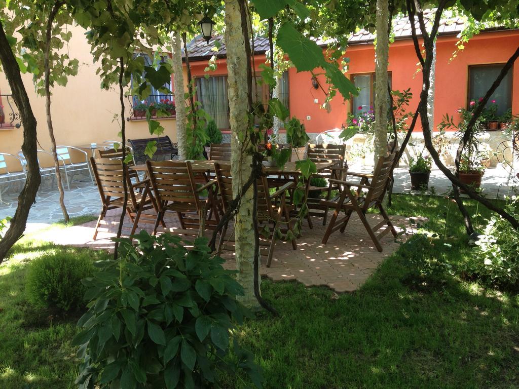 Villa Gamma Pavel Banya Exterior photo